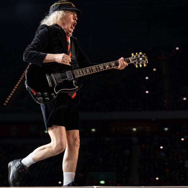 AC/DC Live in Düsseldorf 08.07.2025 Merkur Spielarena Angus Young