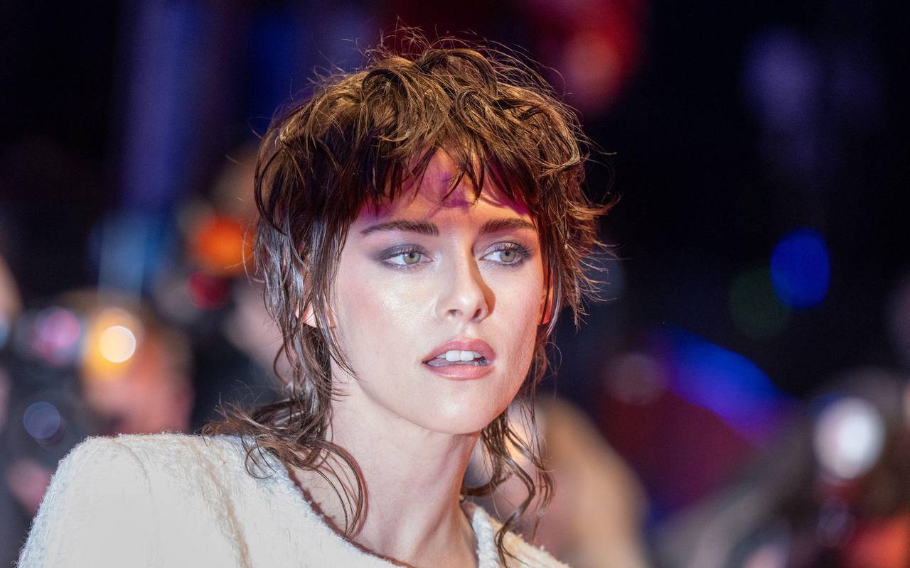 Kristen Stewart während der Berlinale 2024 auf dem roten Teppich
