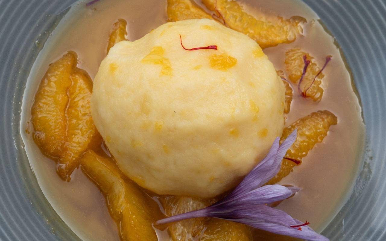 Orangenfruchsalat mit Safran