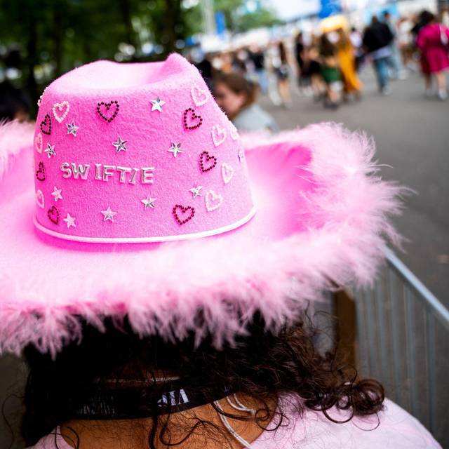 Vor dem Konzert von Taylor Swift in Hamburg