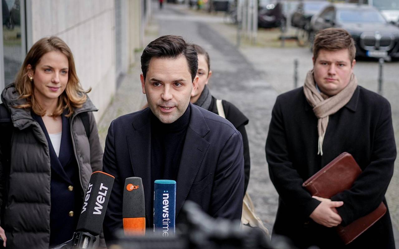 Gremiensitzungen und Statements der Bundesparteien