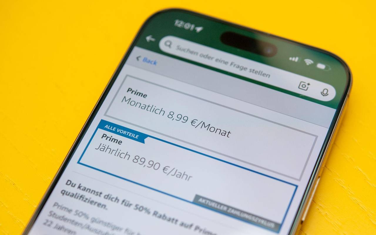 Ein Handy mit den Einstellungen der Amazon-Prime-Mitgliedschaft