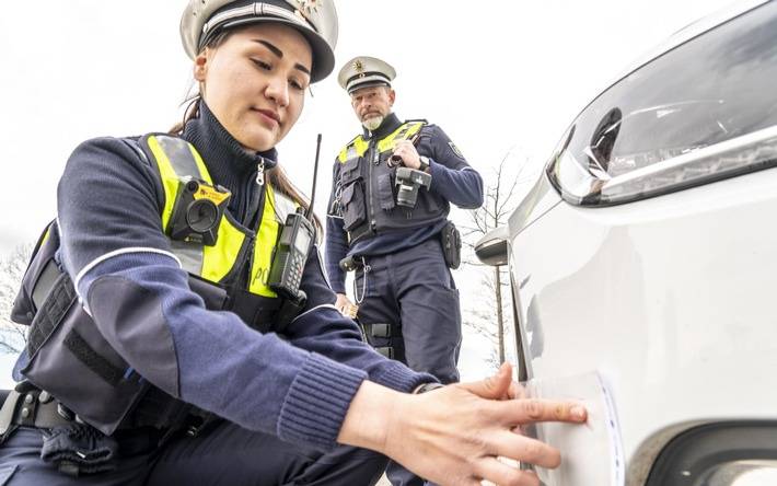 Symbolbild Verkehrsunfallaufnahme