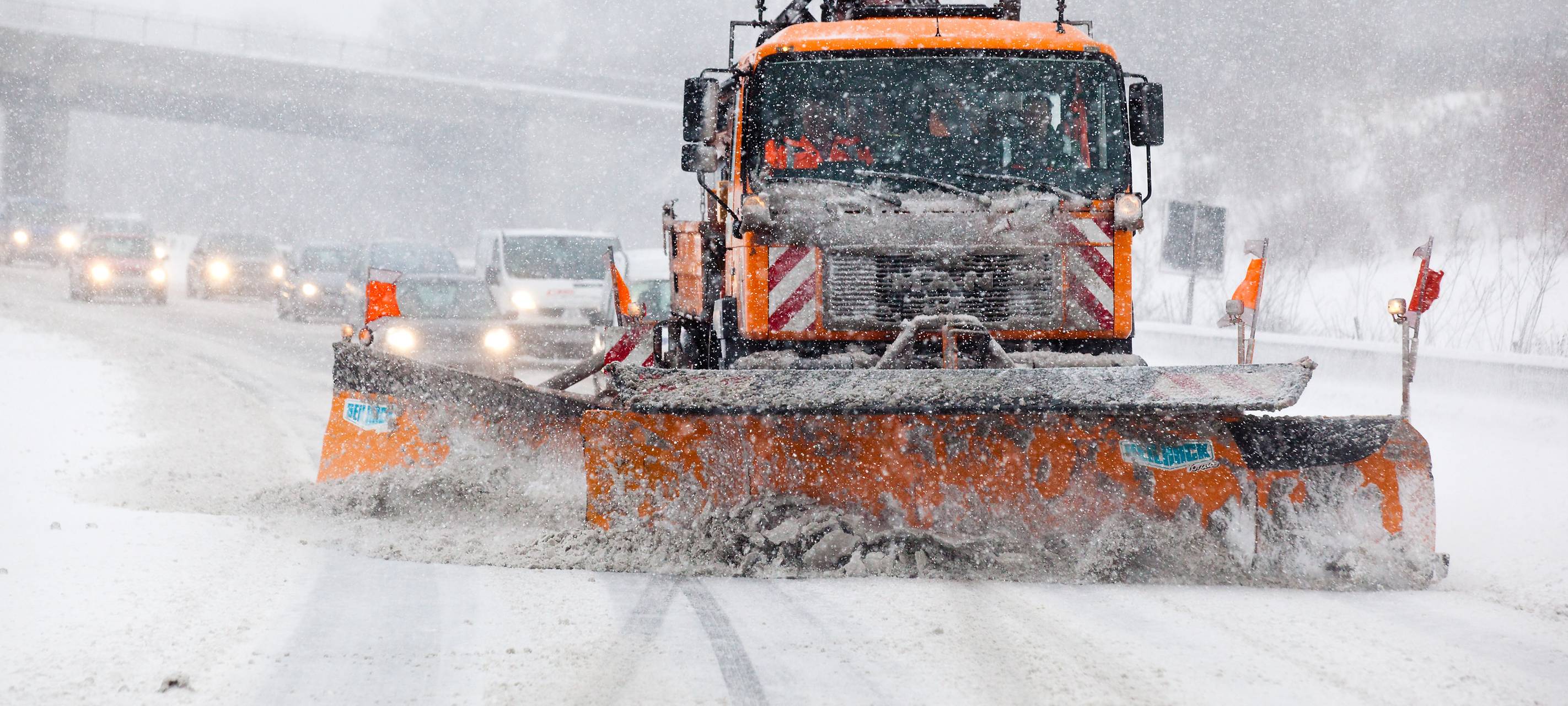 Vermehrt Unfälle durch Schnee und Glätte