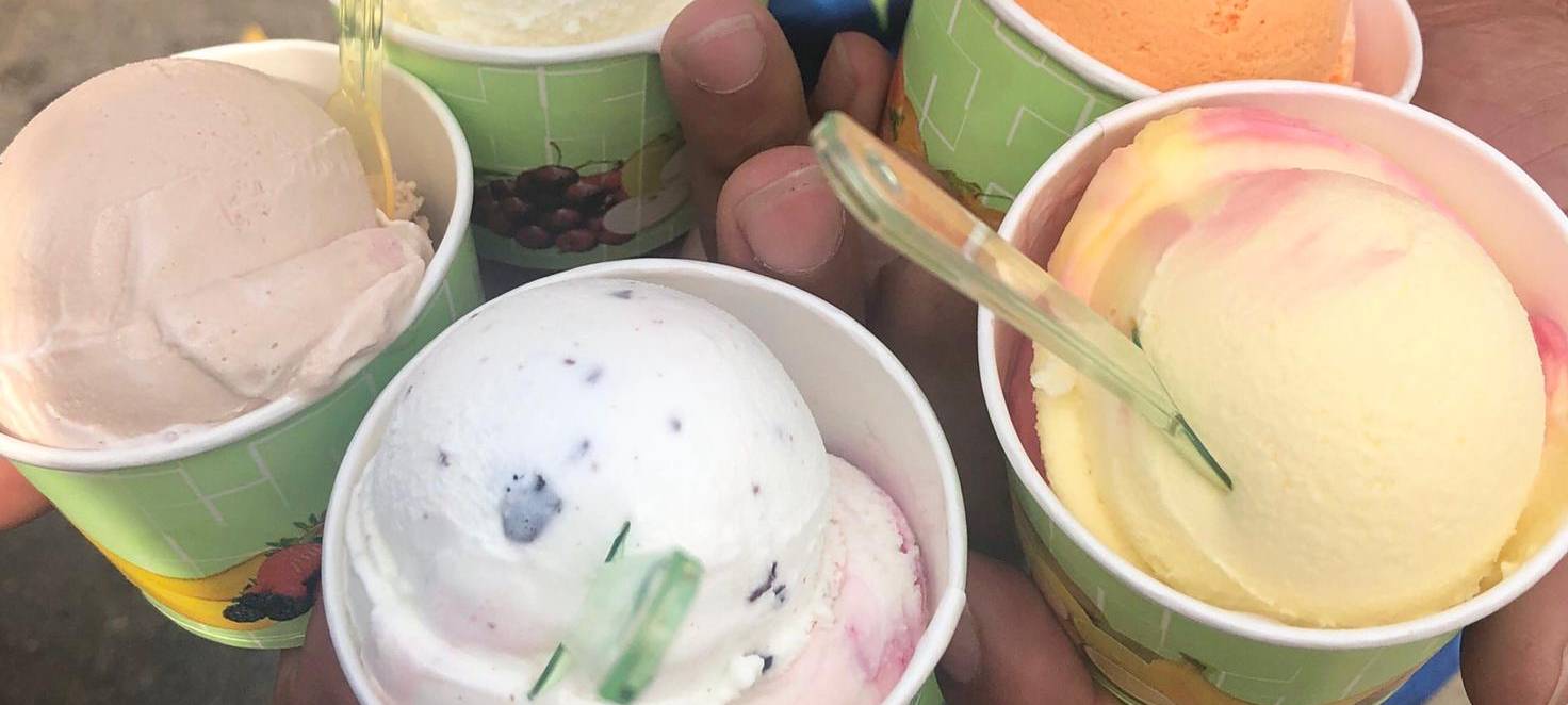 Jenny und Robin haben Eis in Heiligenhaus verschenkt
