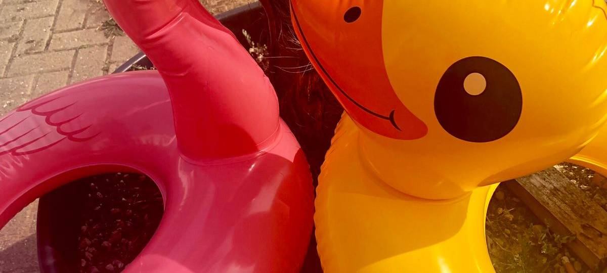 Jenny und Robin haben Eis in Heiligenhaus verschenkt