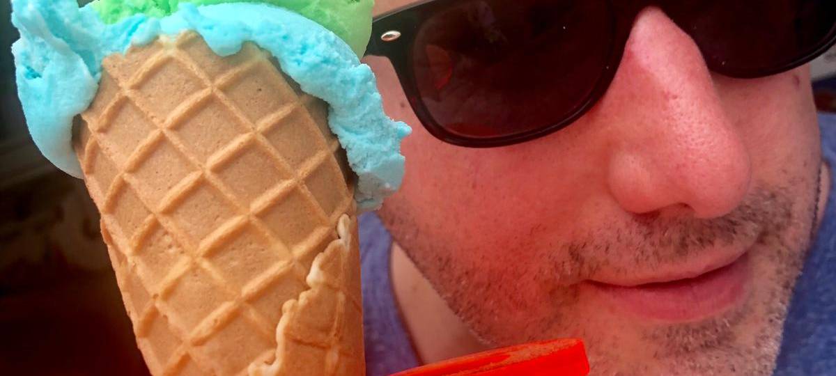 Jenny und Robin haben Eis in Heiligenhaus verschenkt