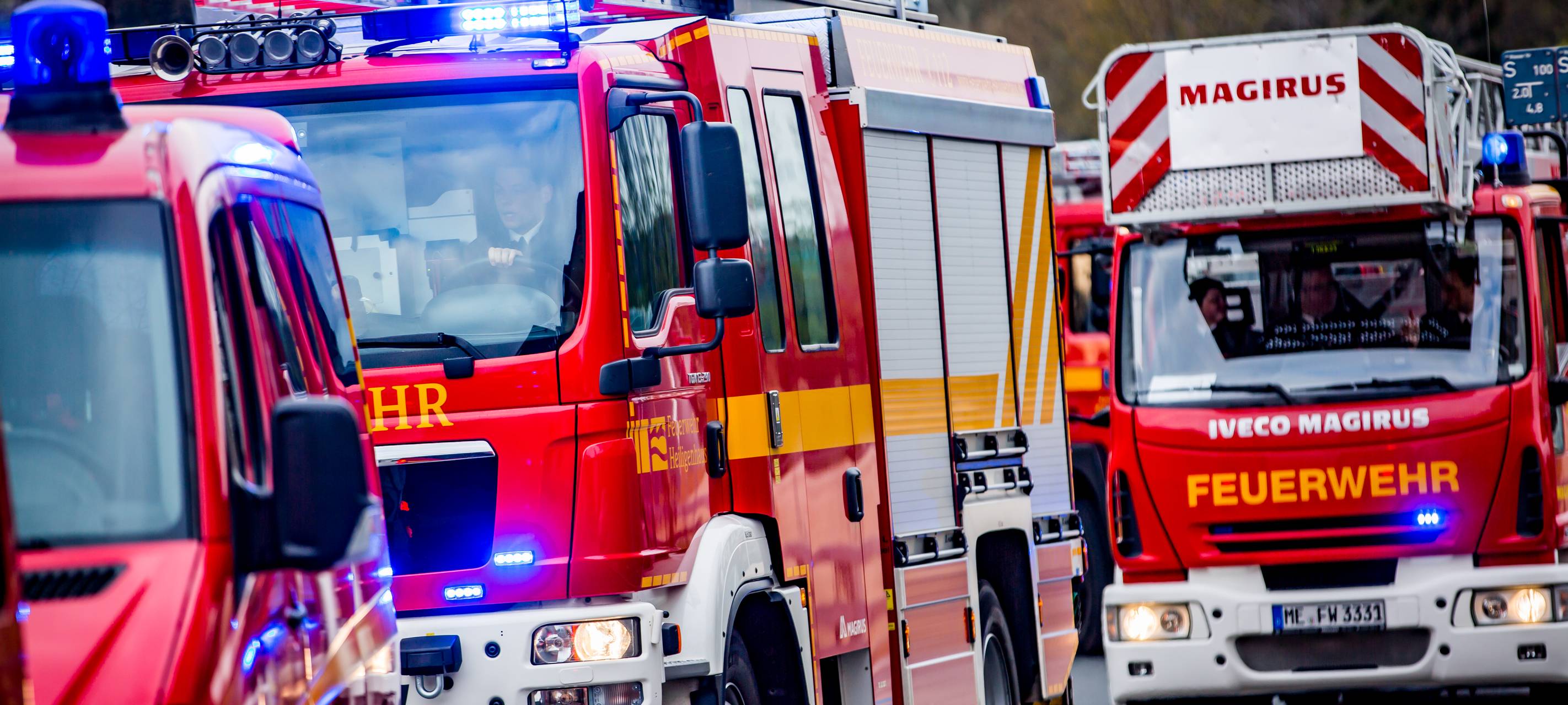 Hilden: Alter Bauernhof in Flammen