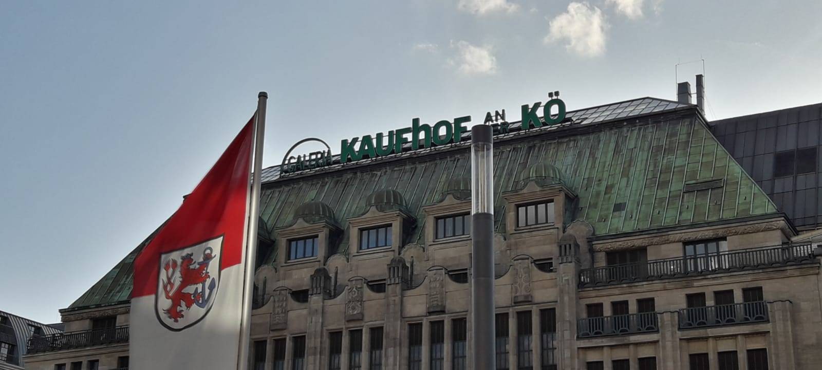 Demo gegen die Schließung von Galeria Karstadt Kaufhof in Düsseldorf