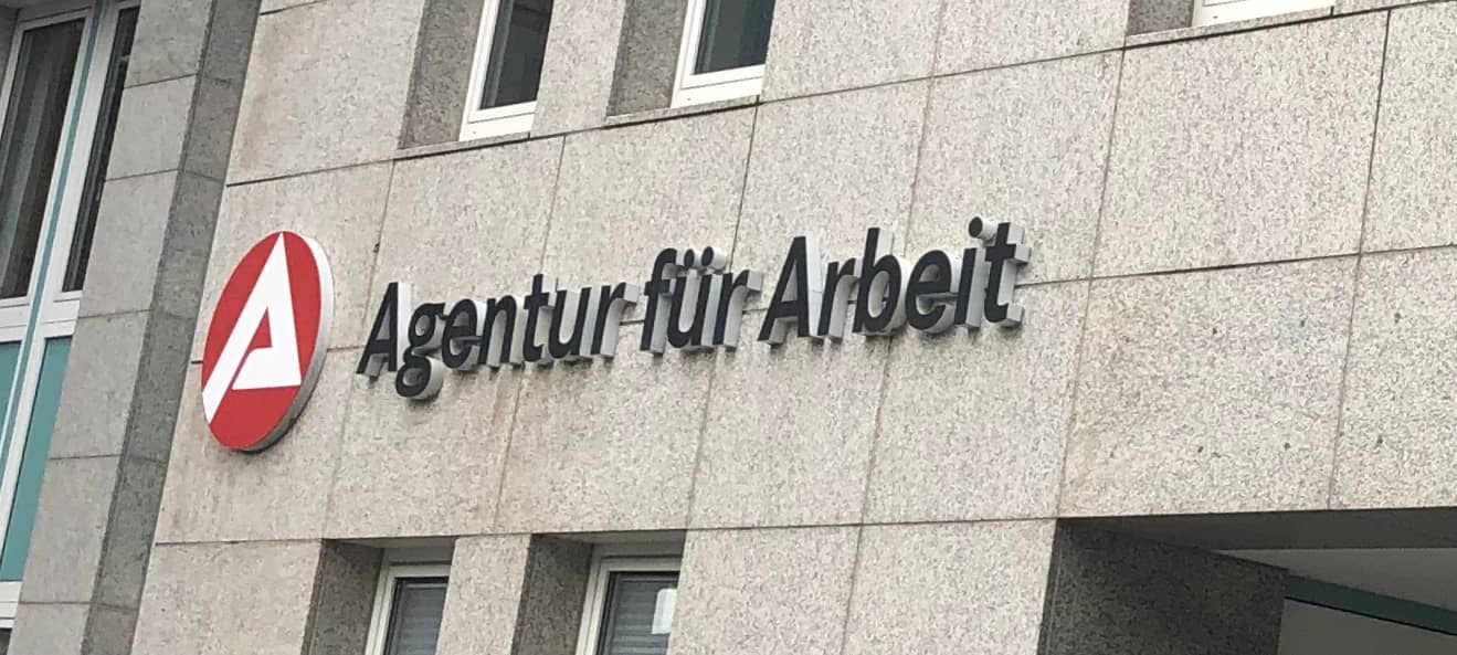 Arbeitslosigkeit im September leicht gesunken
