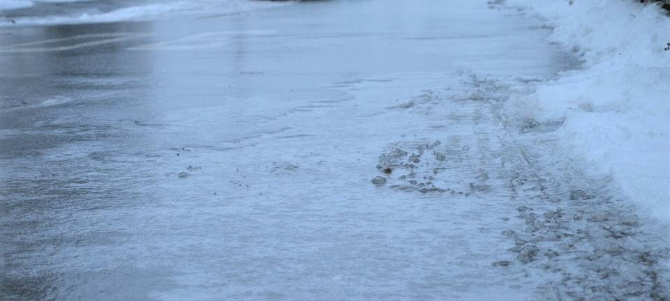 Warnungen vor Schneefall und Glätte