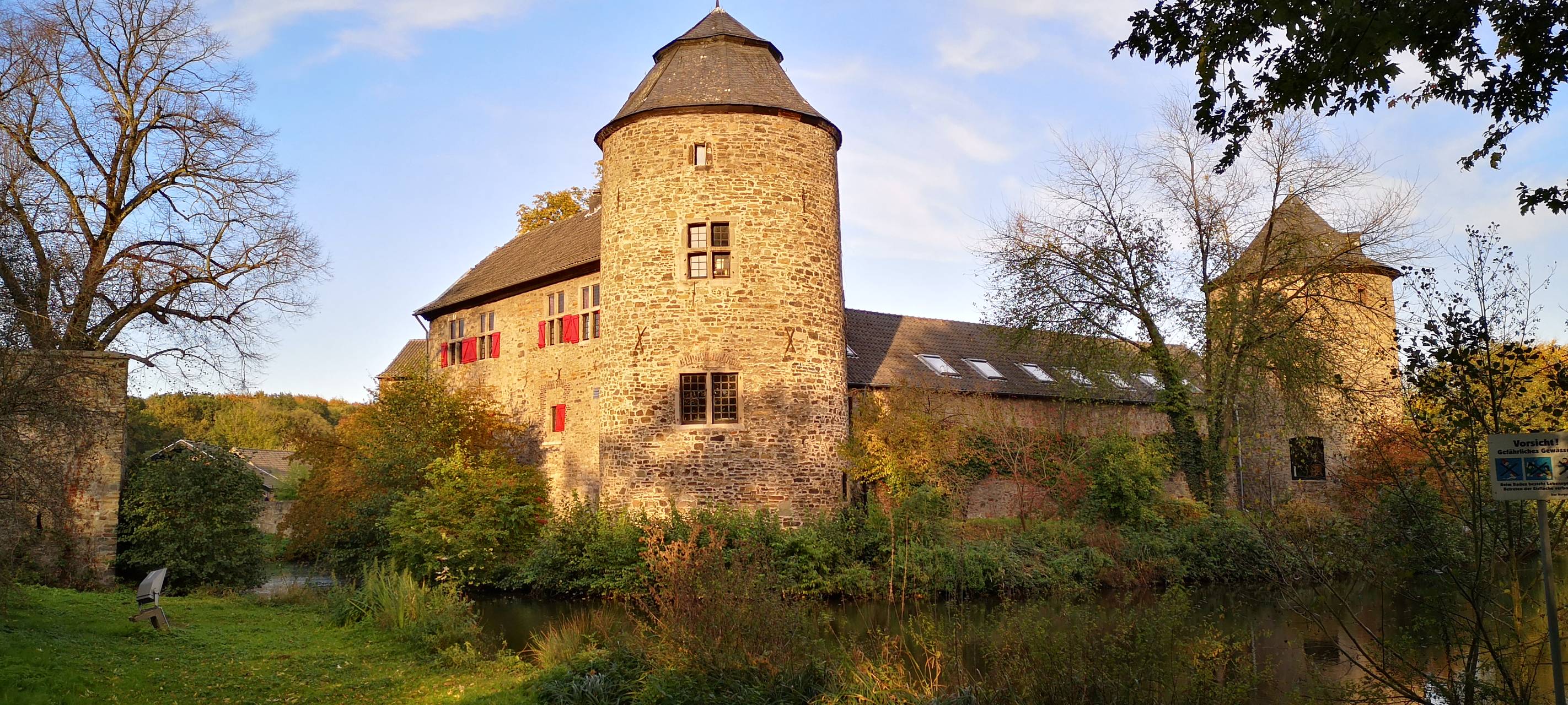 16.11. - 17.112019 Dinosauriershow - Lebende Dinosaurier gesichtet: T-Rex trampelt durch Ratingen