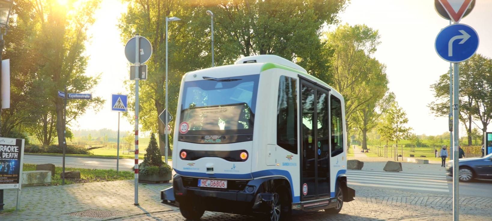 Autonome Busse fahren ab Februar