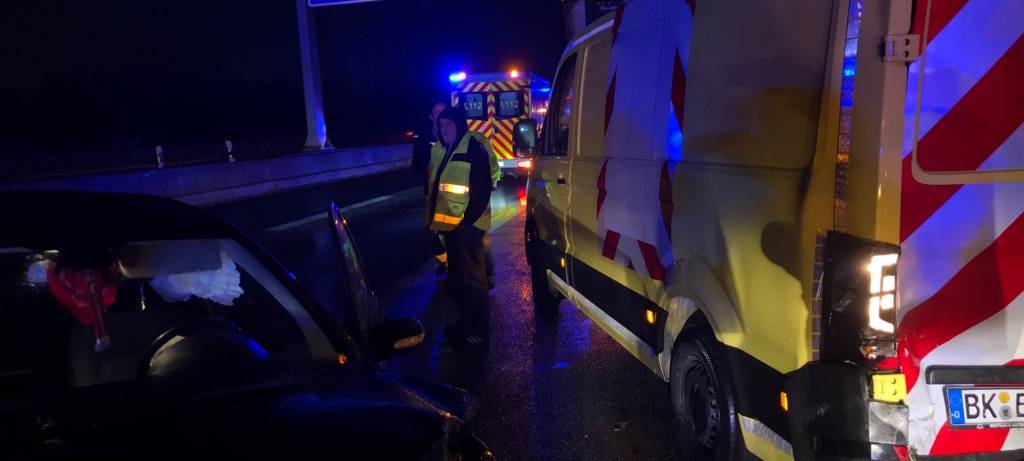 Unfall mit Schwertransporter-Konvoi