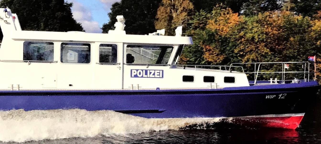 Leiche unbekannter Frau aus Rhein geborgen