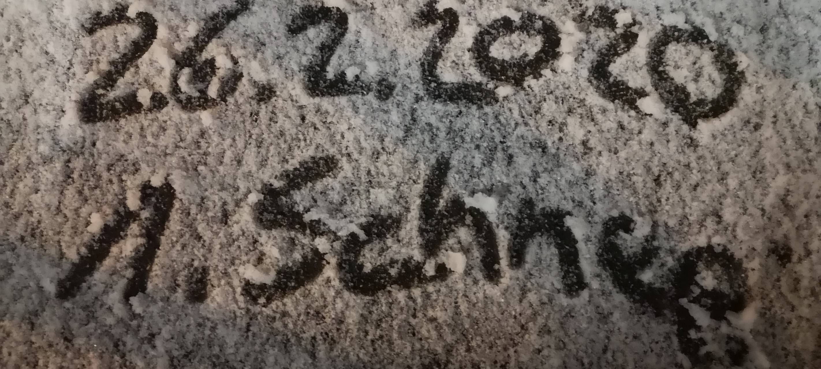 Schnee behindert den Verkehr