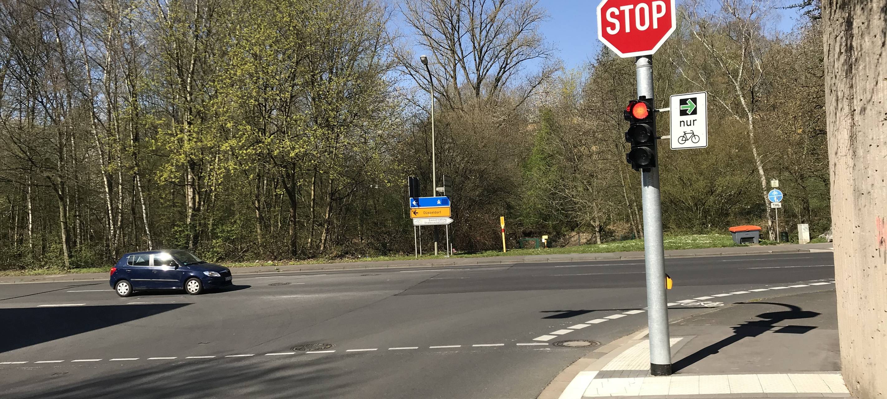 Grüner Pfeil für Radfahrer