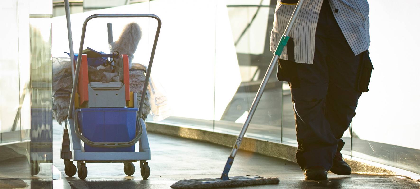 IG BAU fordert mehr Geld für Reinigungskräfte