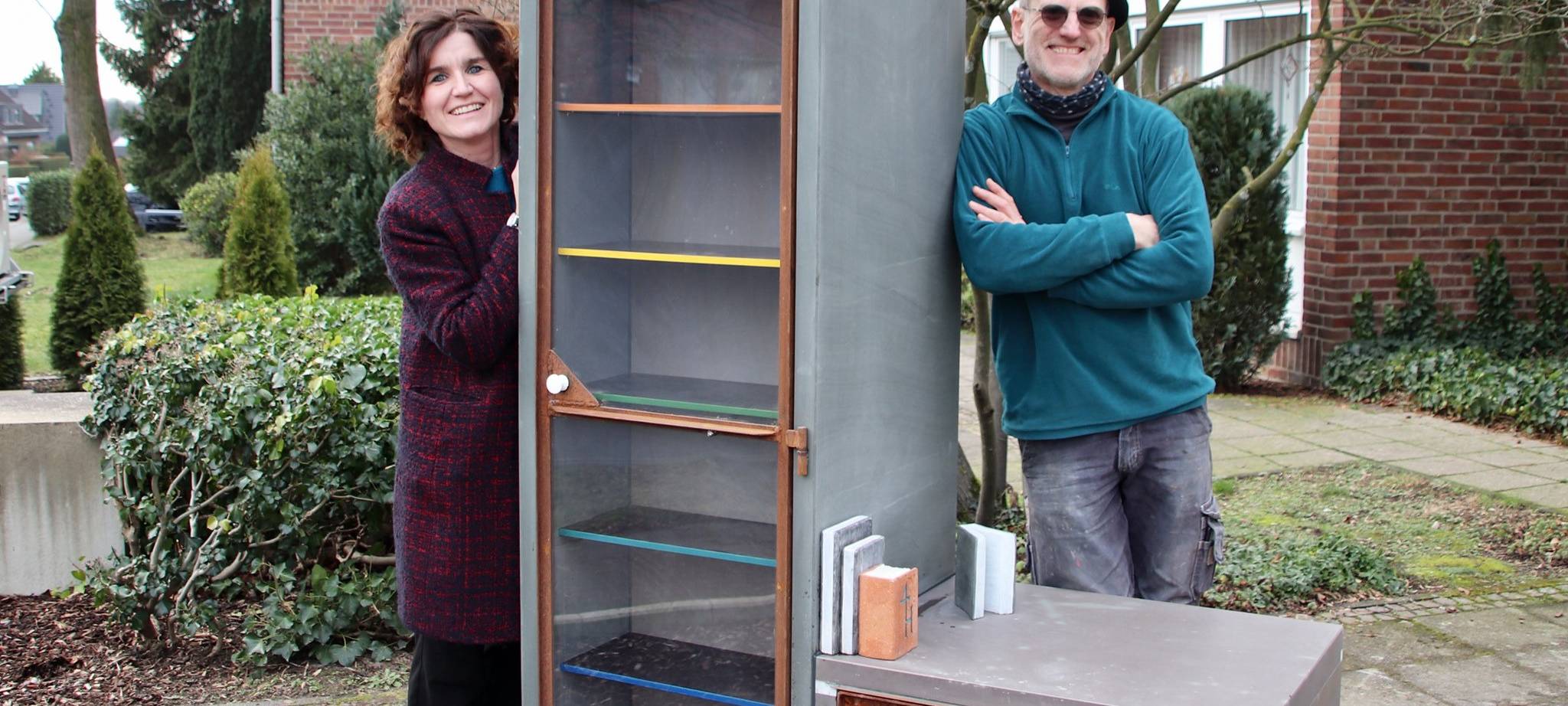 Neuer Bücherschrank für Wiescheid
