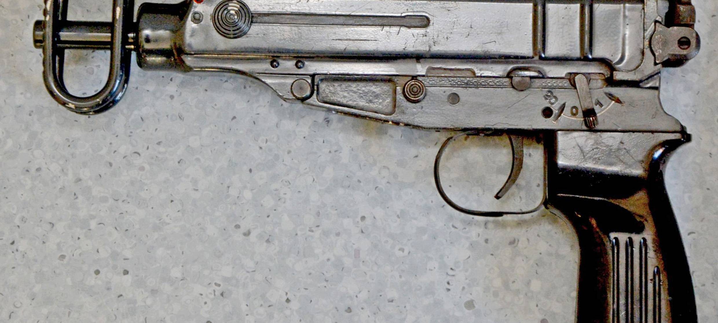 Monheim: Zwei Maschinenpistolen beschlagnahmt