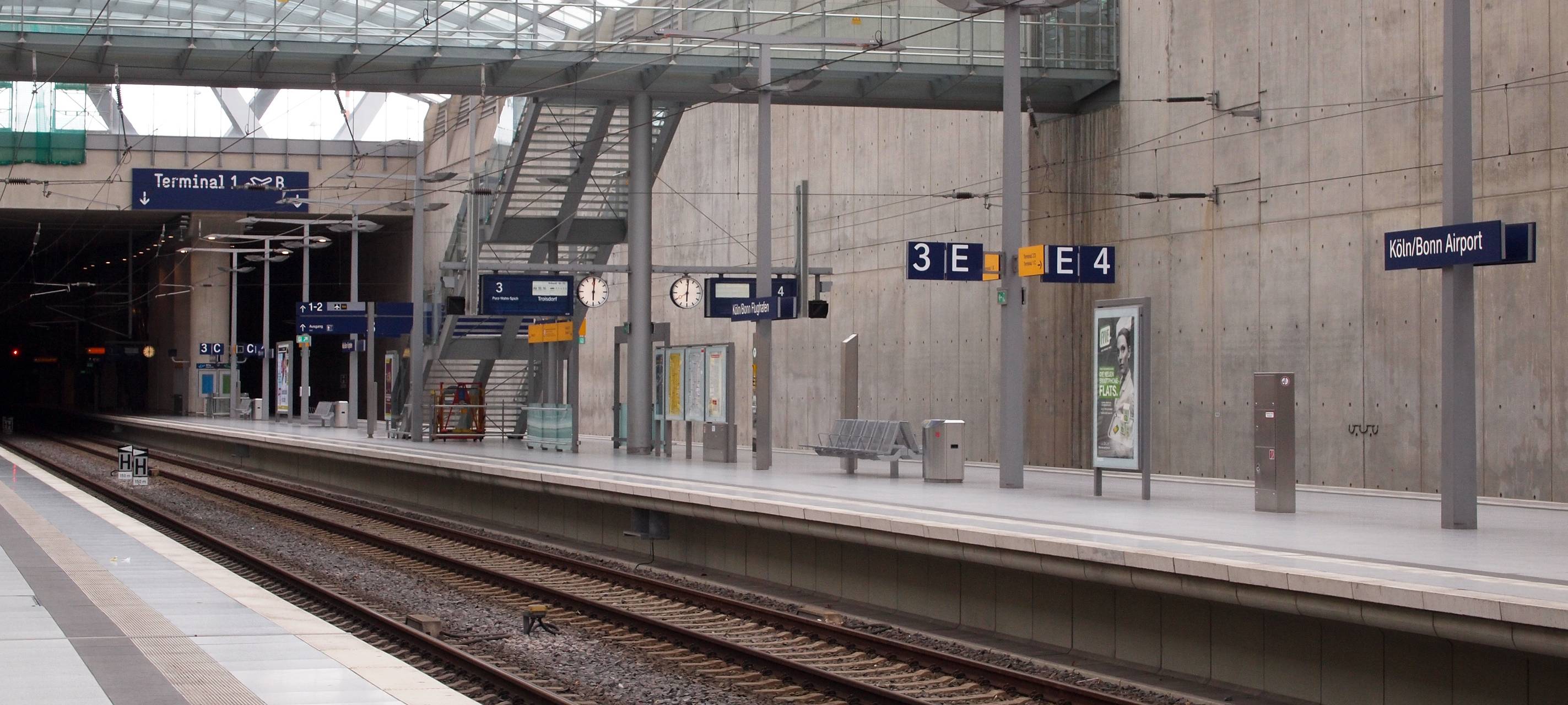 Streik bei Bahn und Flughäfen: Auswirkungen bisher moderat