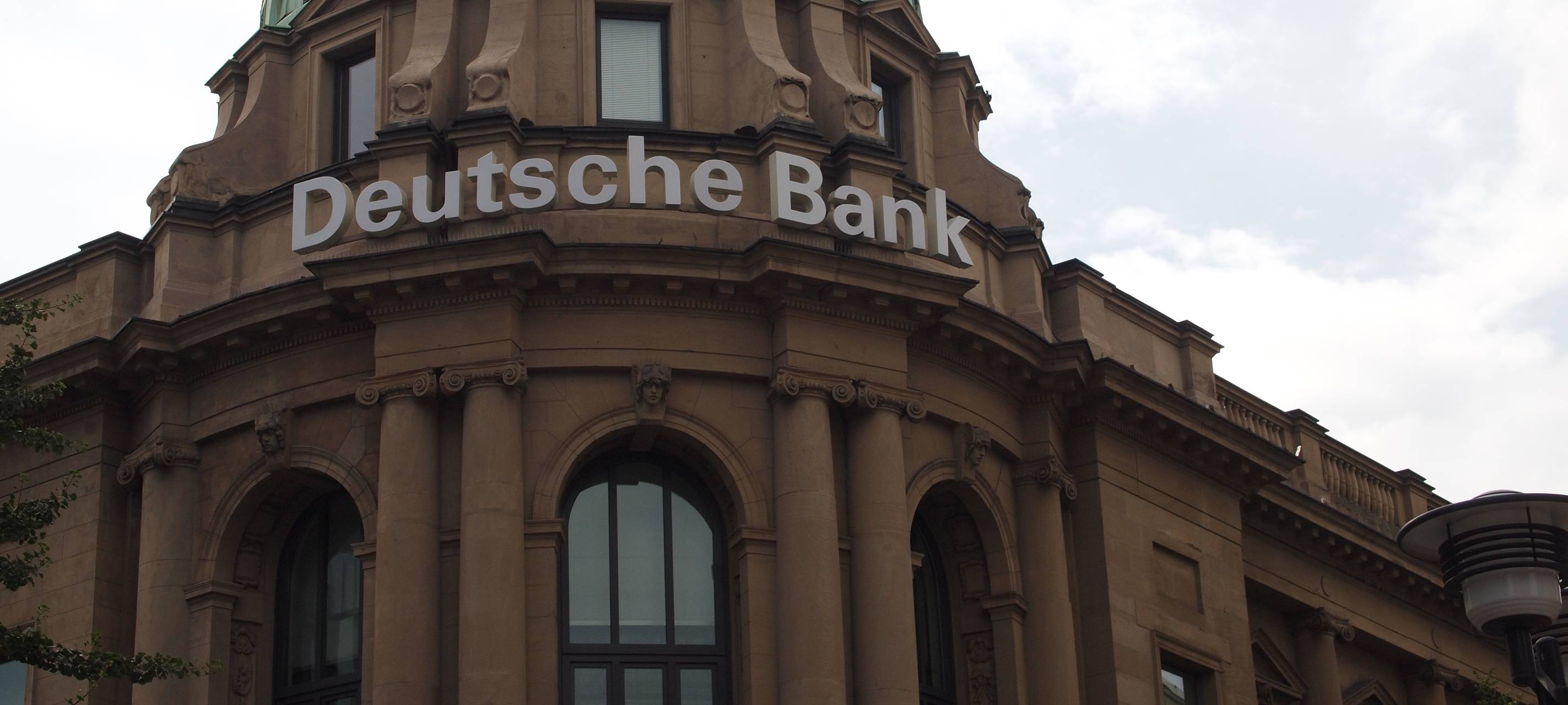 Deutsche Bank schließt Filialen in Monheim & Langenfeld