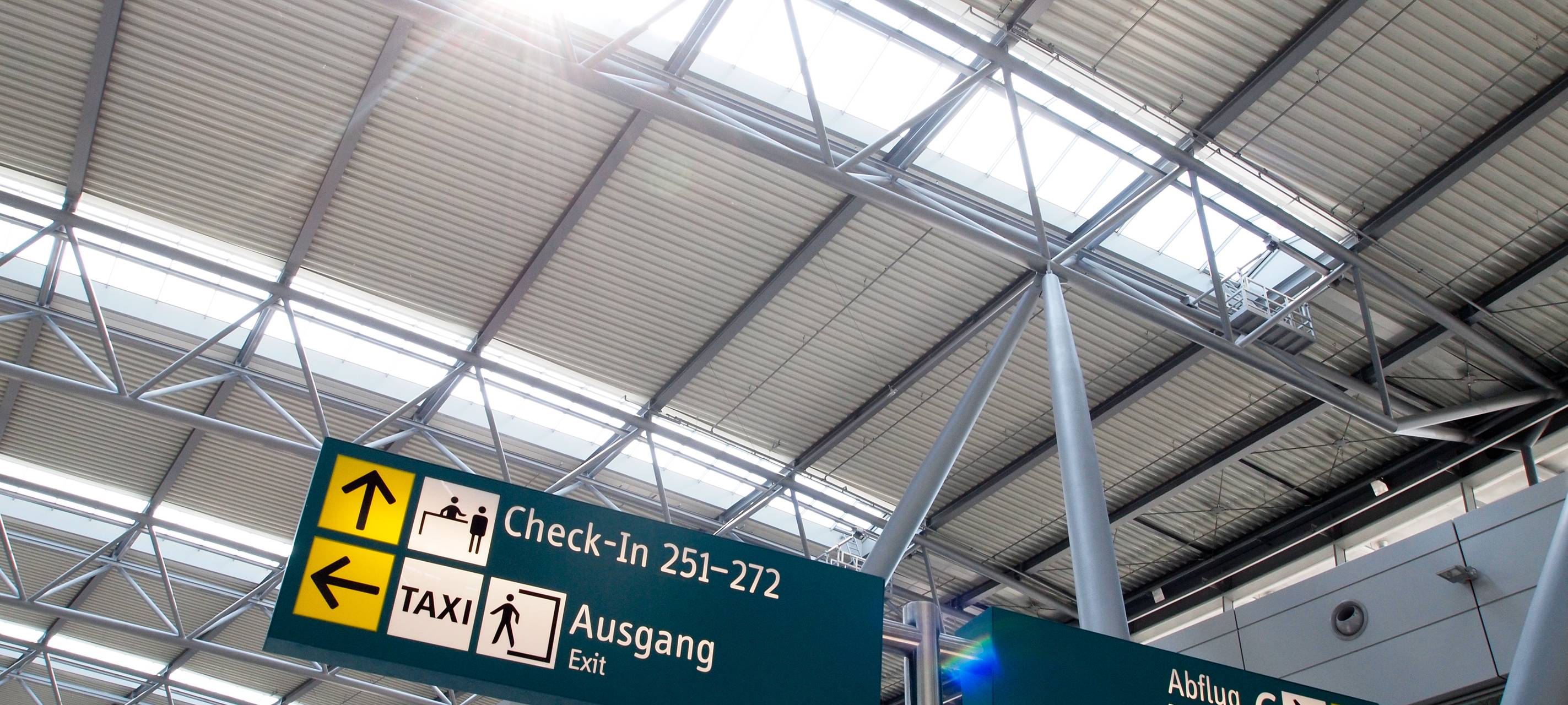 Bilanz: Kontrollen über Ostern am Flughafen