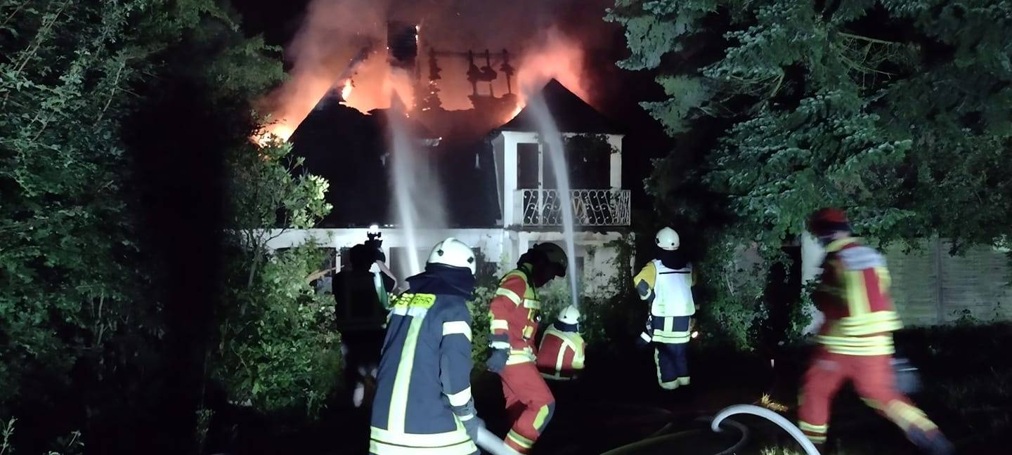 Heiligenhaus: Nächtlicher Brand