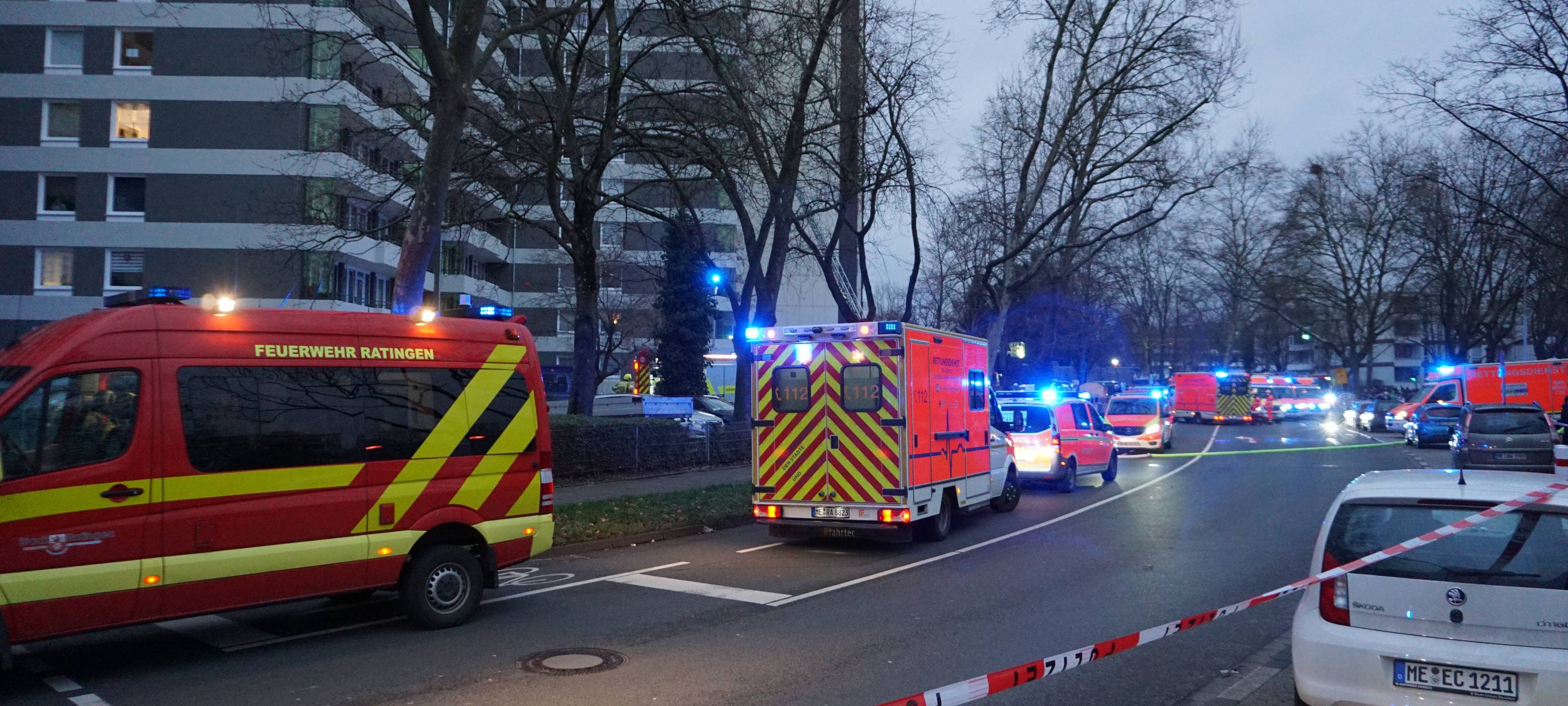 Hochhausbrand: Einsatz beendet