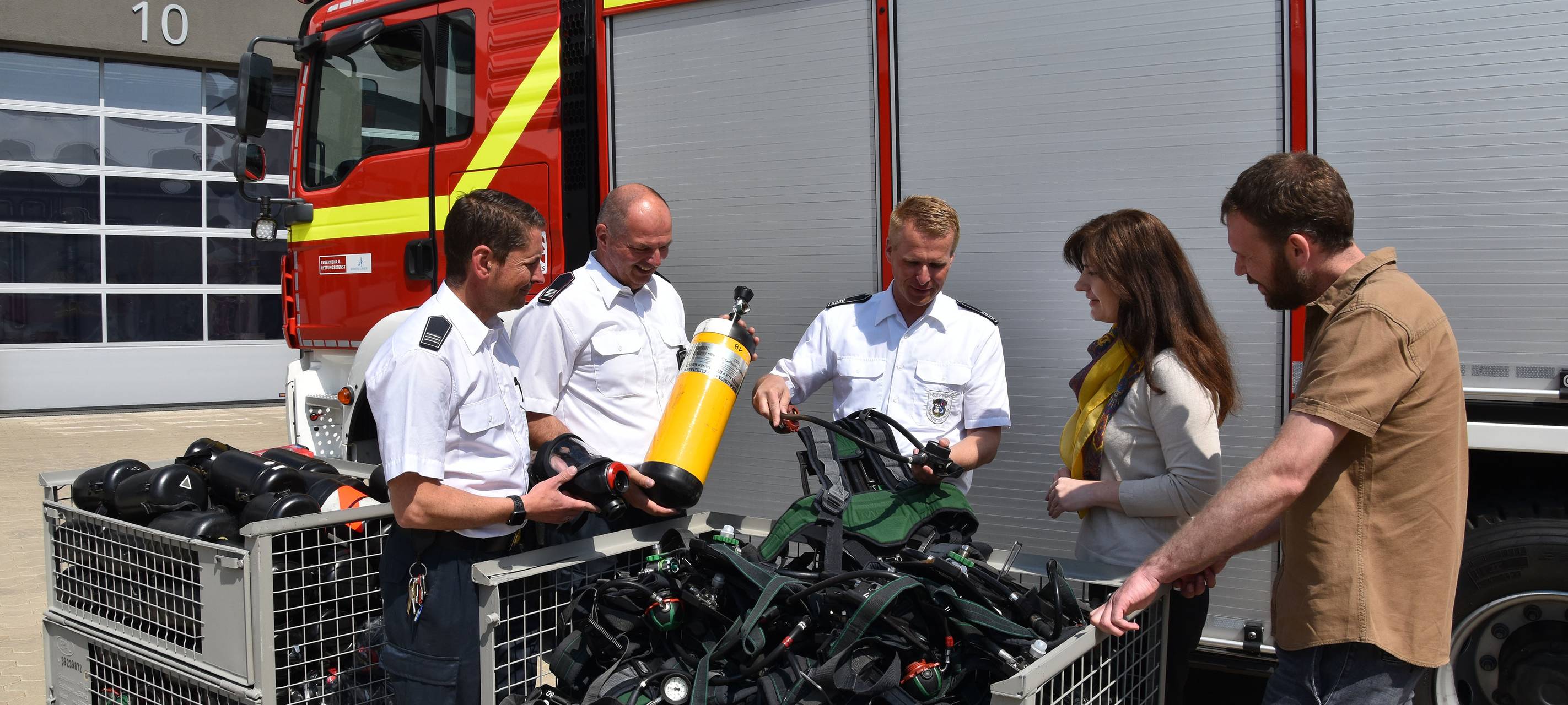 Feuerwehren Monheim, Mettmann und Ratingen spenden Atemschutztechnik