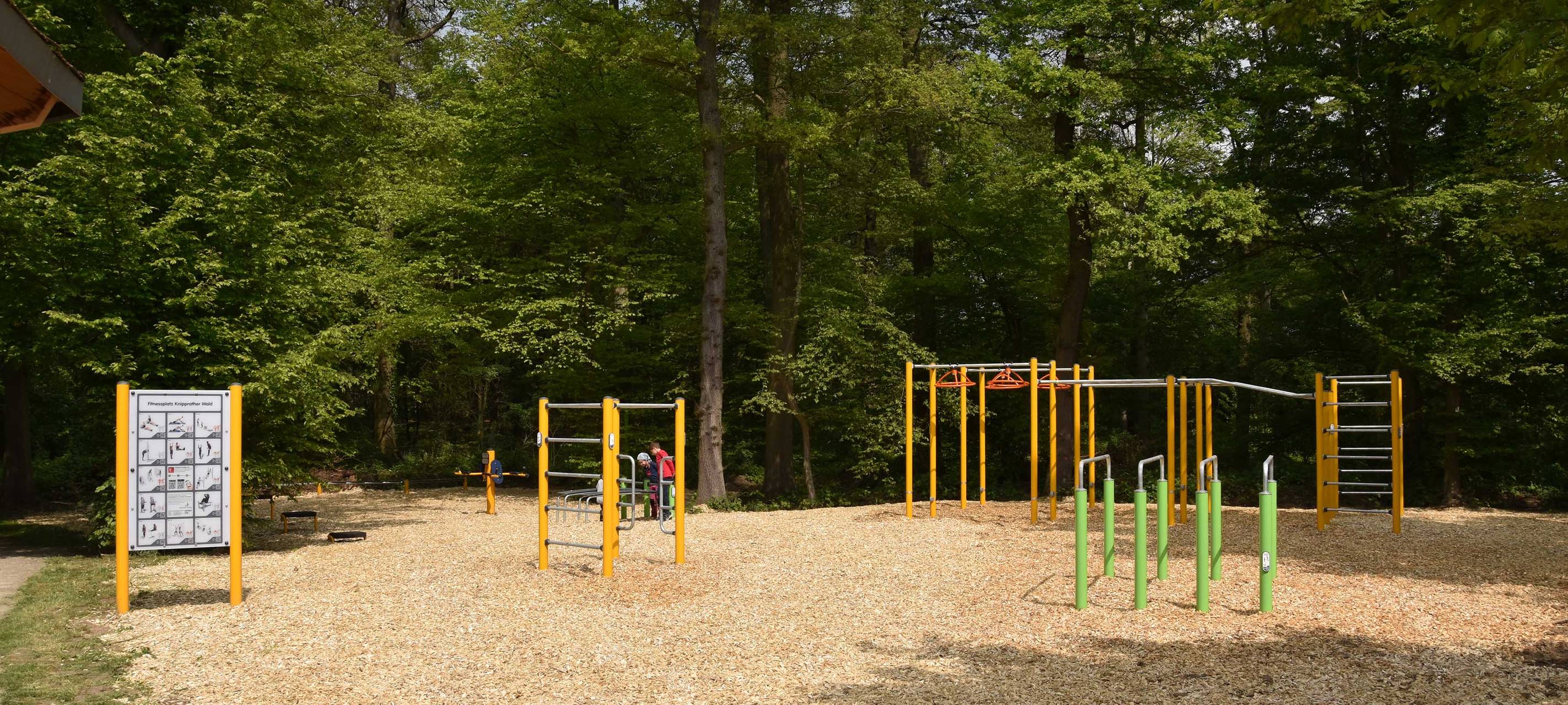 Monheim hat jetzt einen Outdoor-Fitnessplatz