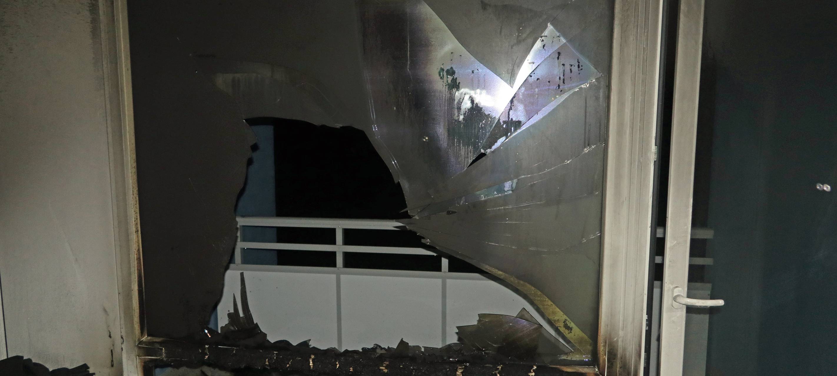 Monheim: Brennender Müll sorgt für Feuer in Wohnhaus