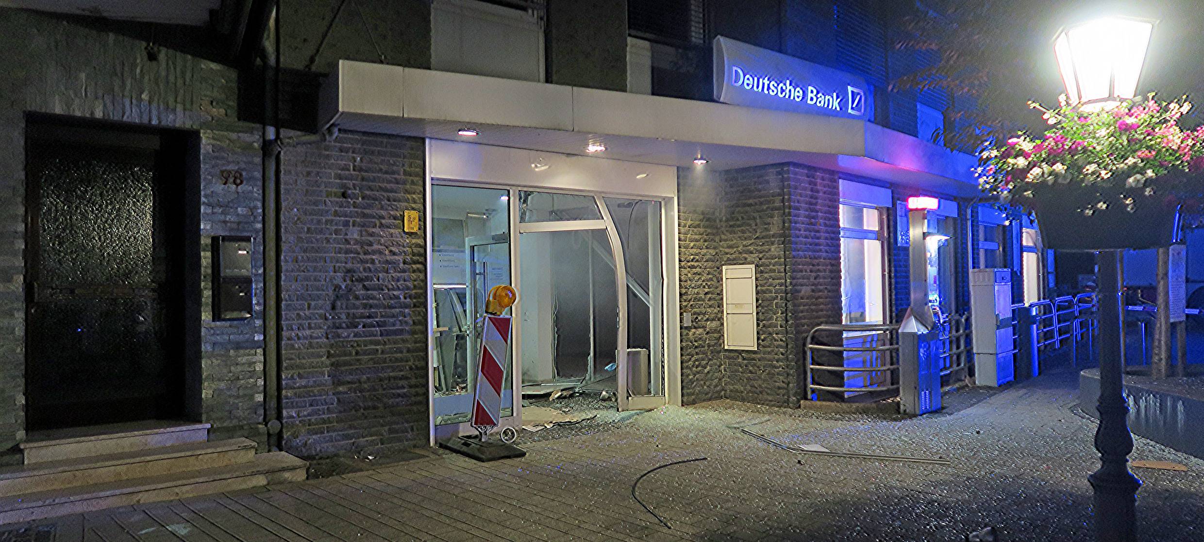 Wülfrath: Geldautomat gesprengt