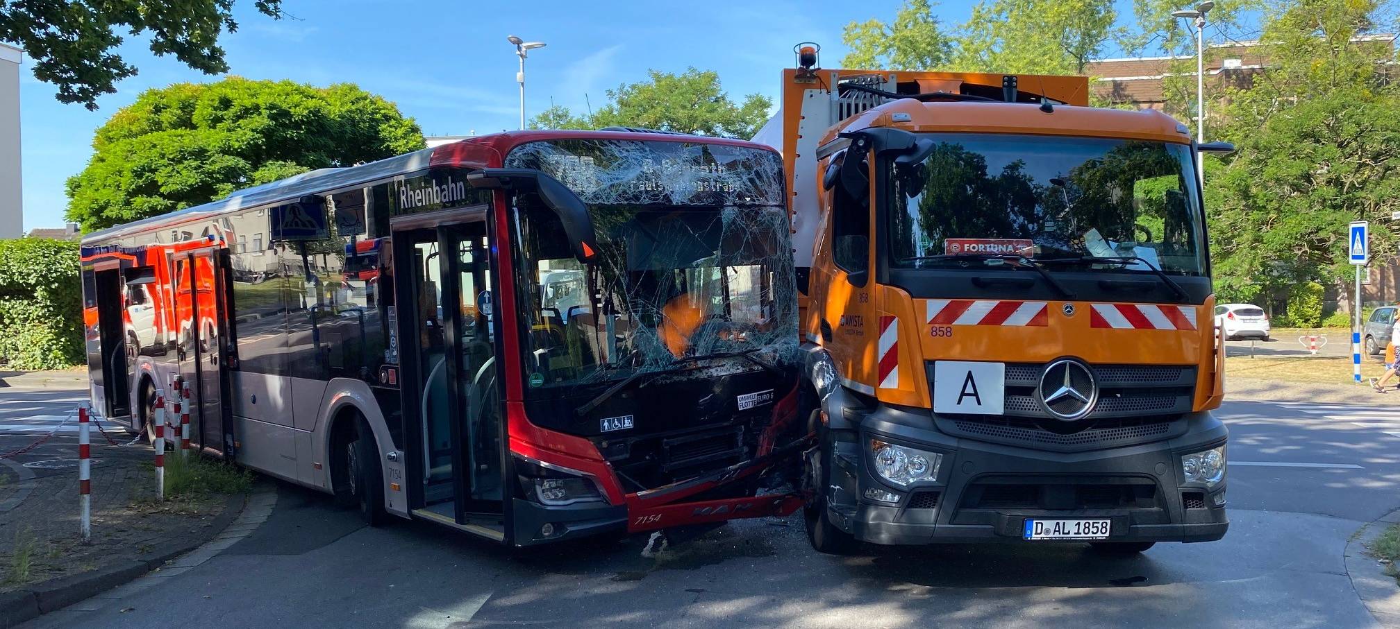 Schwerer Unfall in Monheim