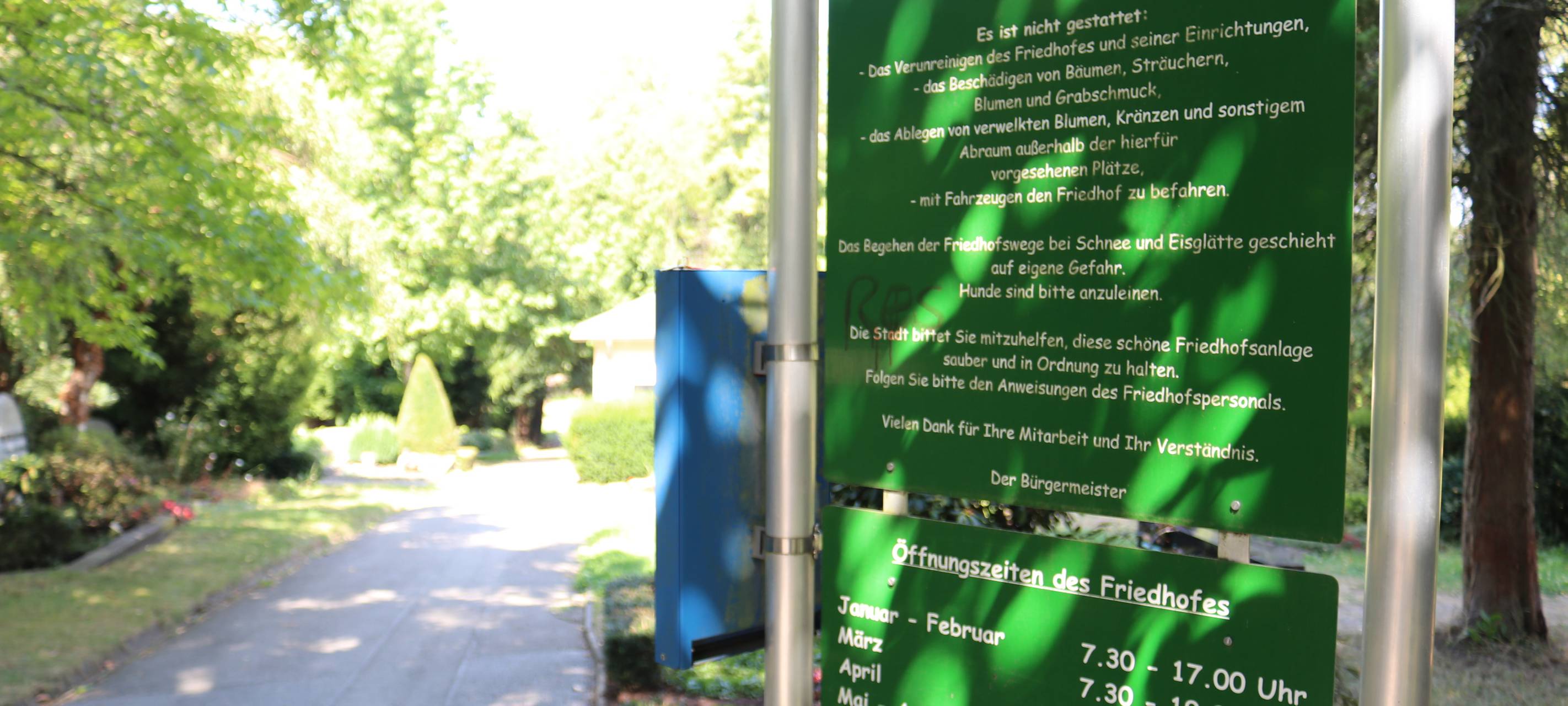 Mettmann: Hundekot auf Gräbern