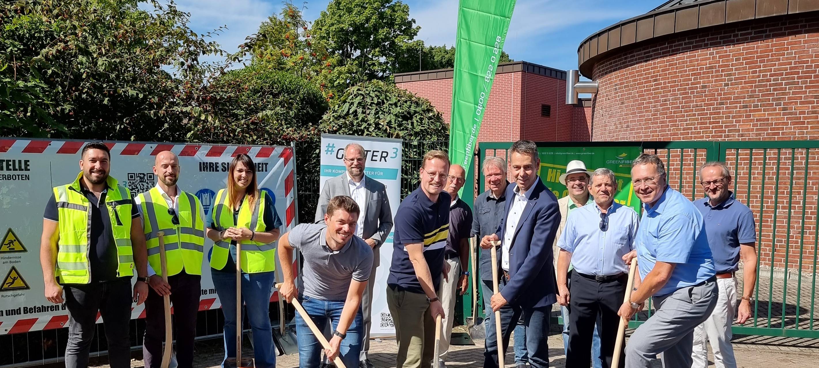 Glasfaserausbau: Spatenstich in Wülfrath
