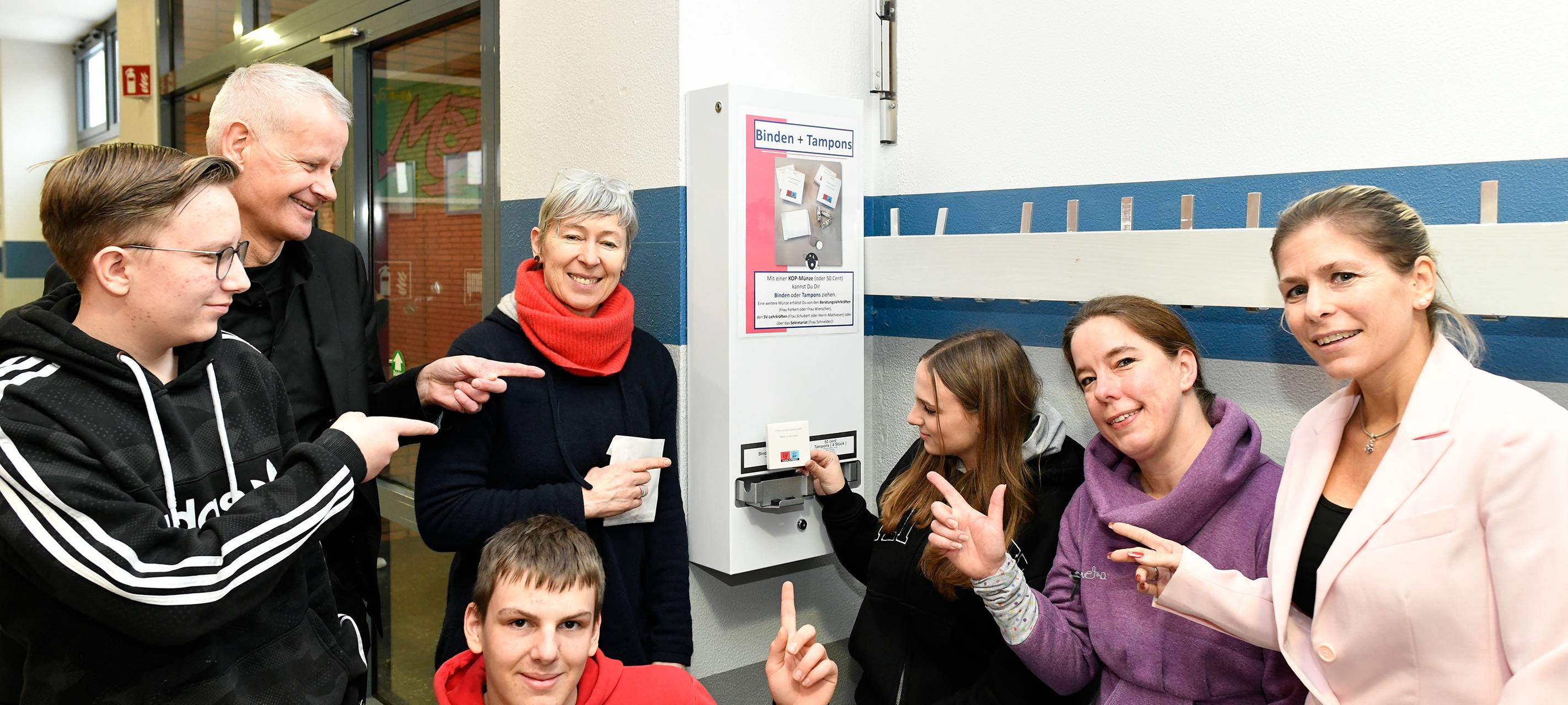 Langenfeld: Tampons und Binden in Schul-Automat