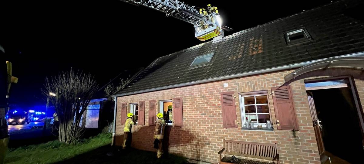 Ratingen: Kaminbrand sorgt für Feuerwehreinsatz