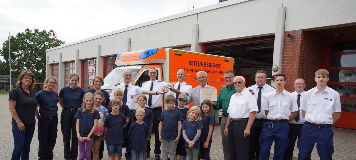 Richrath & Heiligenhaus spenden für Ratinger Einsatzkräfte