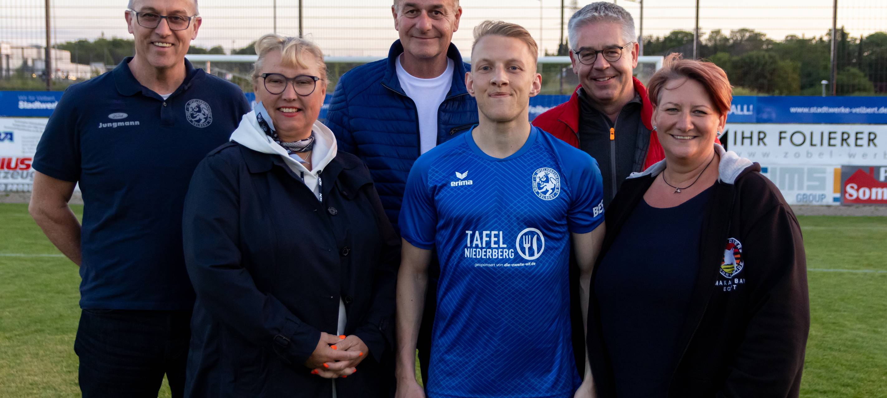 "Tafel Niederberg" auf den Trikots der SSVg Velbert