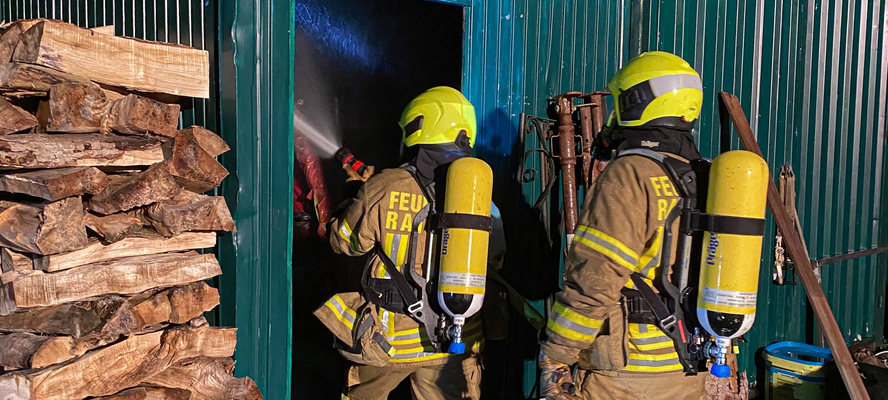 Containerbrand in Ratingen-Breitscheid