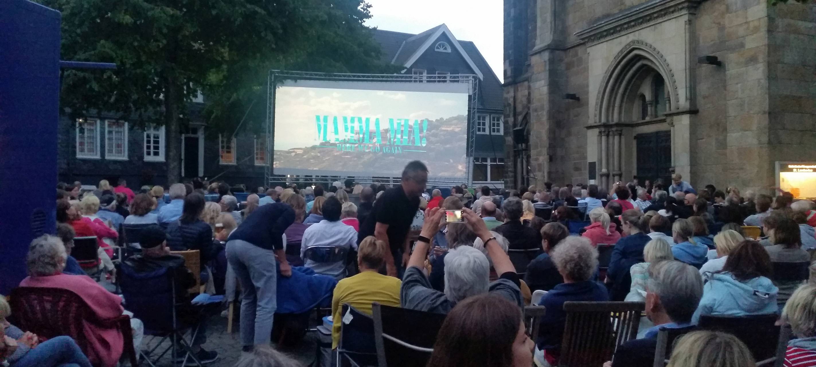 Heiligenhaus: FilmSchauPlätze im Hefelmannpark