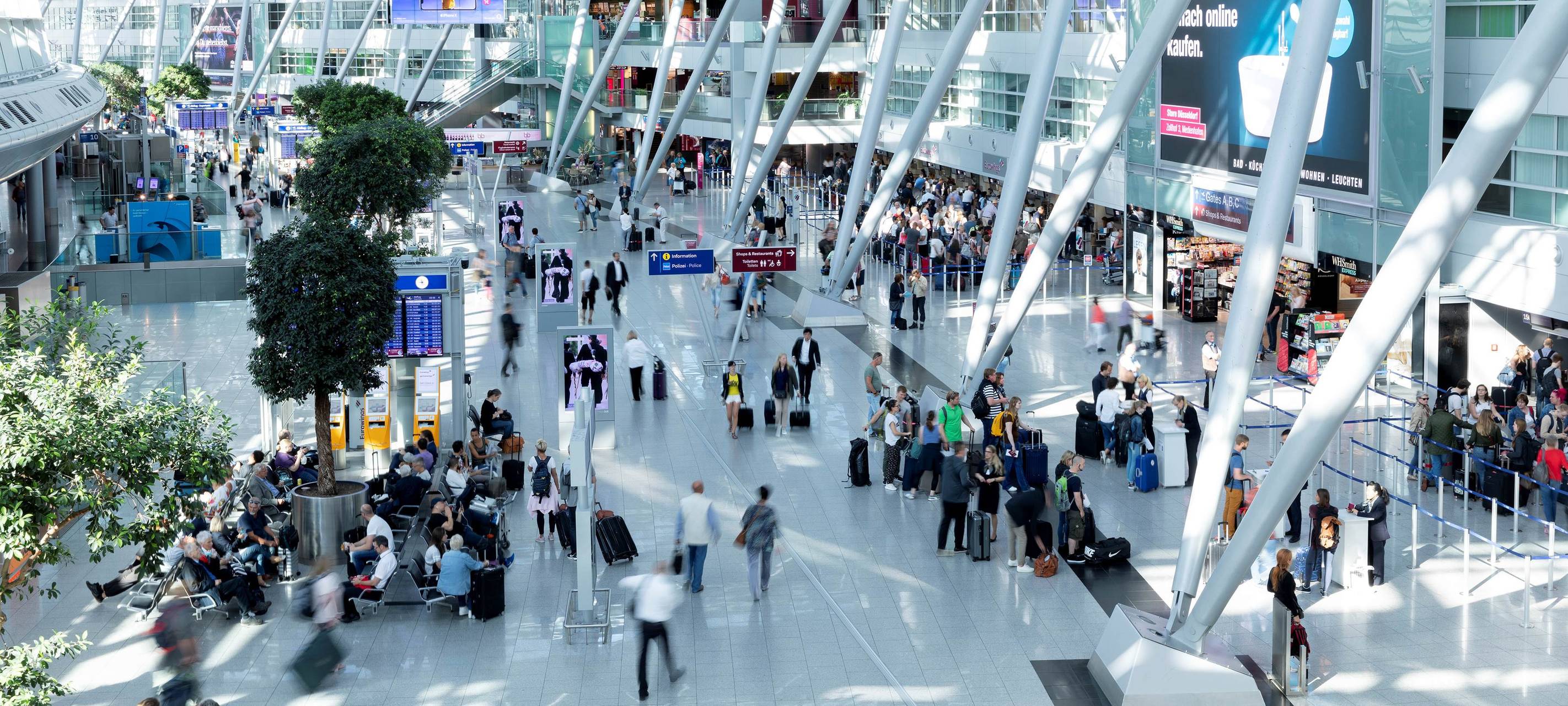 Der Flughafen und die Herbstferien