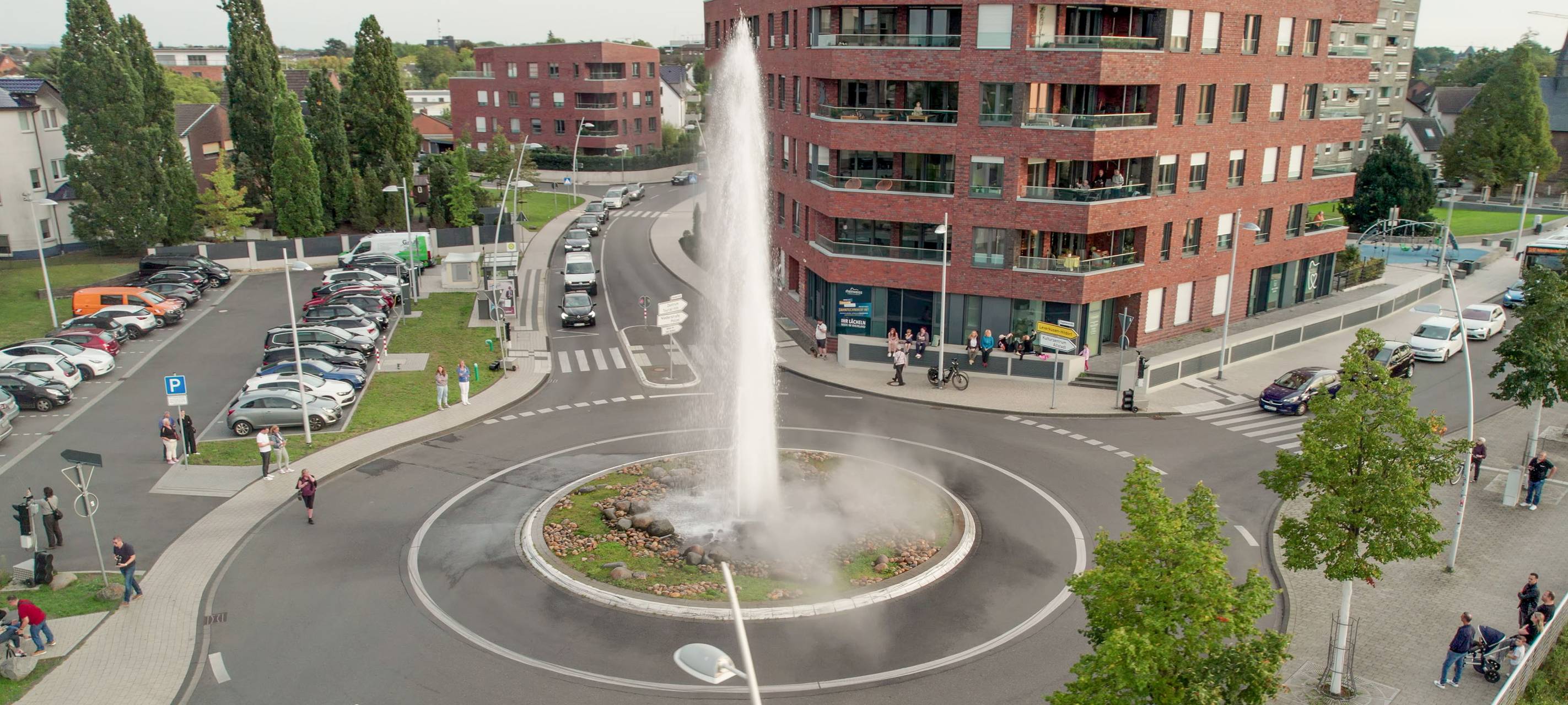 Monheimer Geysir bricht wieder aus
