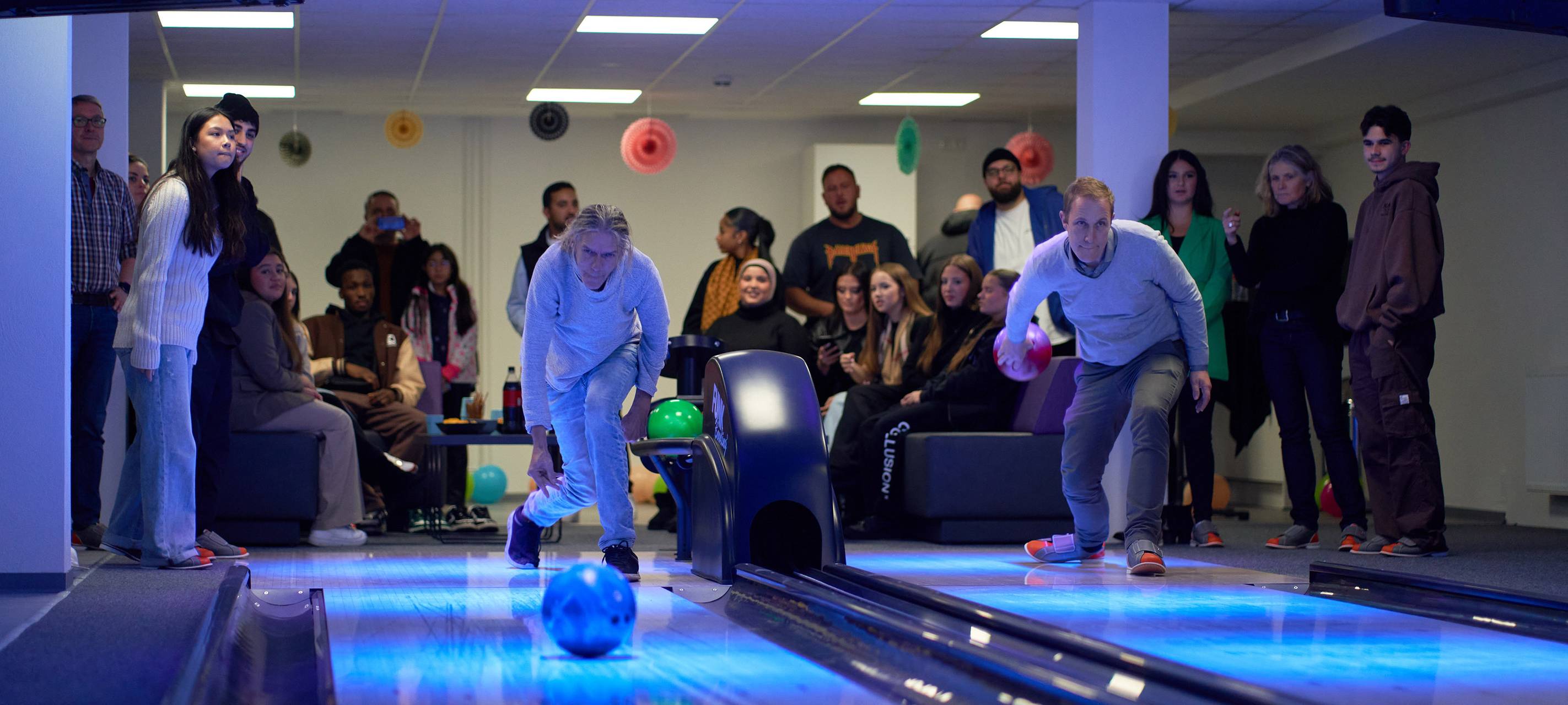 "Haus der Jugend" in Monheim hat jetzt eine Bowlingbahn