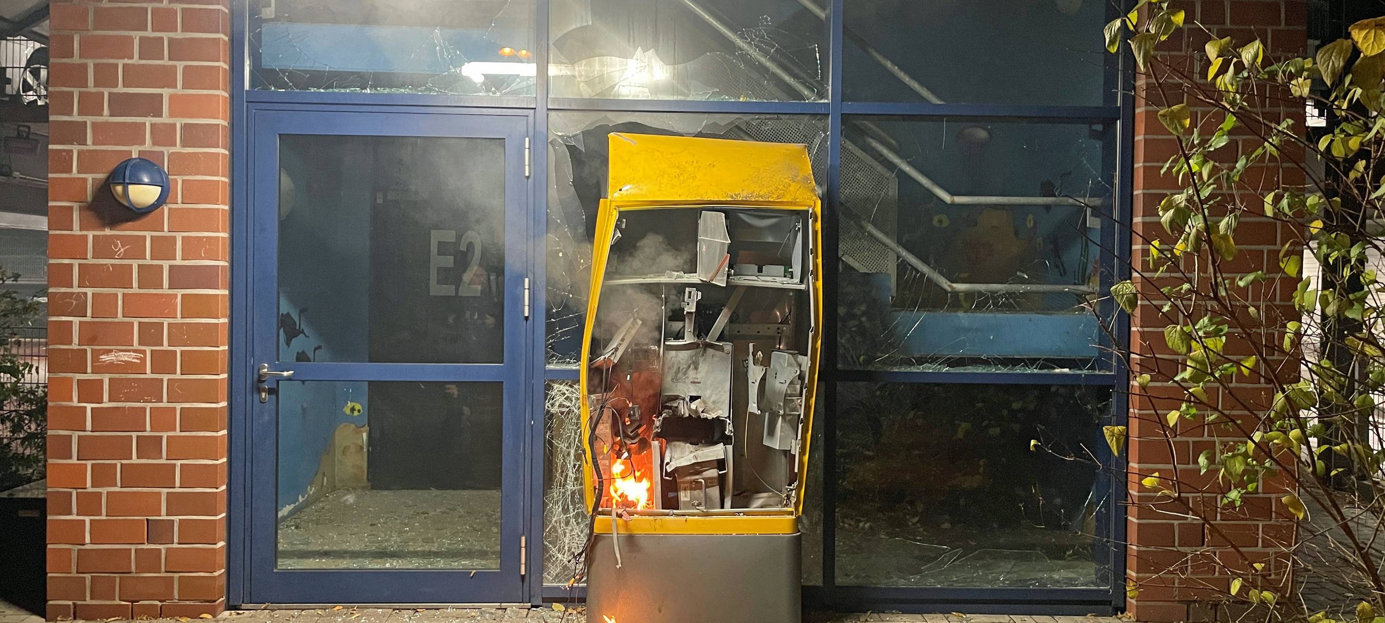 Kassenautomat in Langenfeld gesprengt