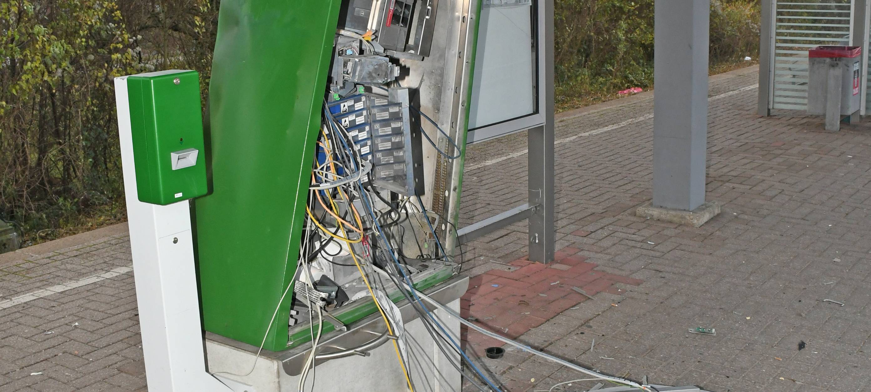Fahrkartenautomat in Erkrath gesprengt