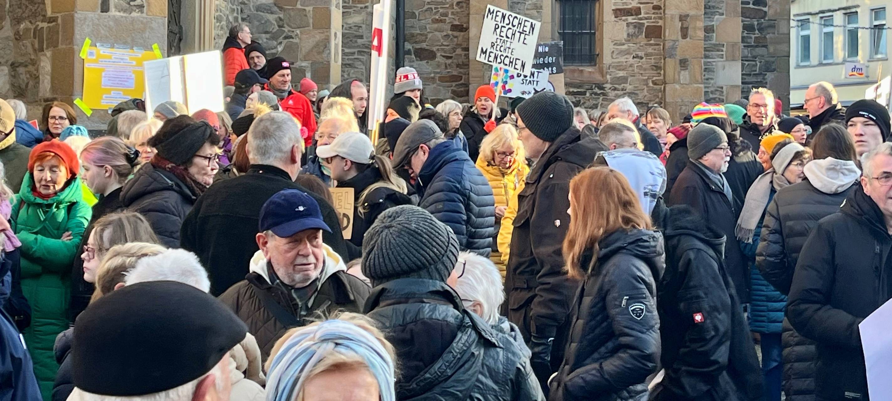 Lichterkette gegen Hass in Ratingen