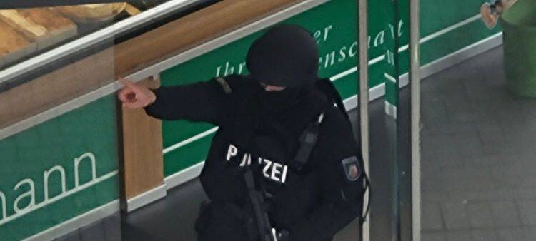 Bombendrohung in Velbert - Fußgängerzone geräumt