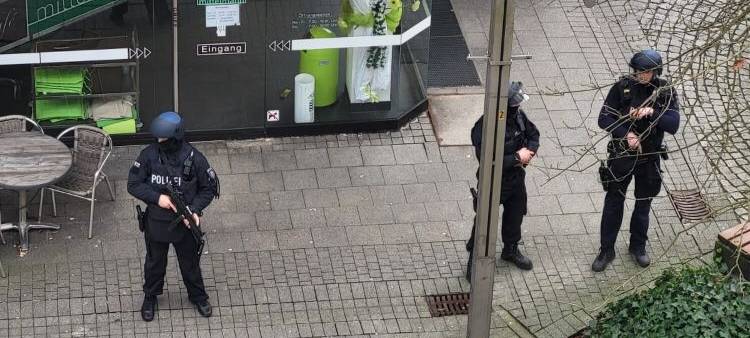 Bombendrohung in Velbert - Fußgängerzone geräumt